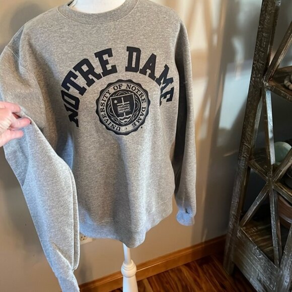 University of Notre Dame Sweatshirt - Picture 1 of 4